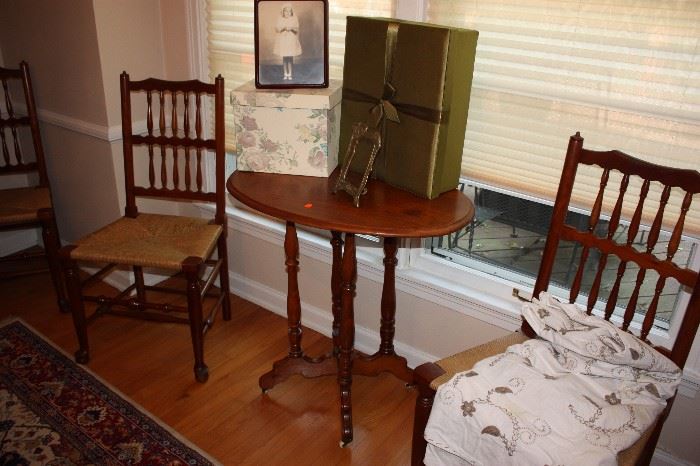 Antique end table, antique chairs (4)