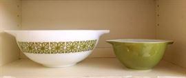 Pyrex Bowls