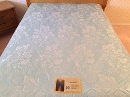 Sealy "Posture Firm" Full Mattress/Spring