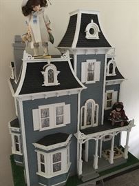 Beautiful Victorian Doll House