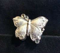 Lot 112 Mars and Valentine Butterfly ring