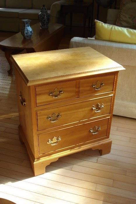 STICKLEY End Table