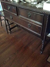 Antique barley twist dresser (has mirror)