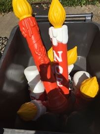 100's of pieces of yard decorations for christmas.  Candles, santa's, sleighs, reindeer's, and angels.  Lighted and un lighted.  Some with light and some without lights