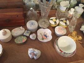Loads of dresser jars and  little bowls