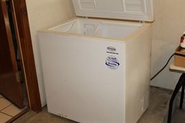 Crosley deep freeze