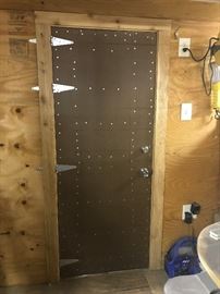 REMOVABLE LEAD BOMB SHELTER 8 X 8