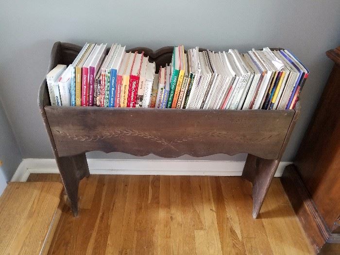 Donna Davis Estate Sales Primitives, Mid... starts on 10/6/2017