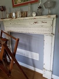 Antique primitive style mantle