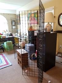 Vendor Dealer Wire display stands. Great to hand pictures and other items in your booths