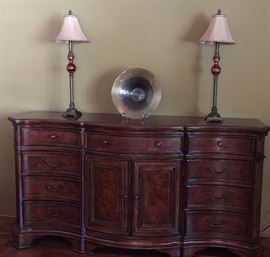 King Bedroom Suite: 4 Poster Bed (2 Addt'l Posts Avail), Pair Nightstands, Dresser