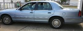 2000 Ford Crown Victoria, 56400+ miles. Great car!!!