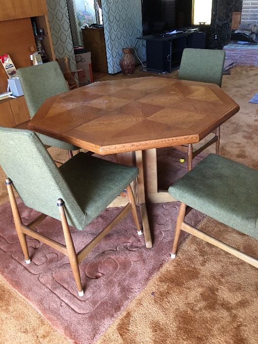 Octagonal Dining Table & Chairs