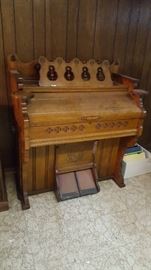 Pump Organ