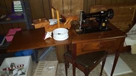 Singer Sewing Machine