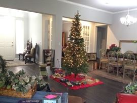 Huge collections of Christmas trees, ornaments and more!