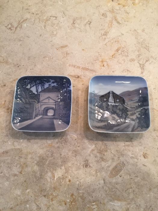 Royal Copenhagen mini collectible plates