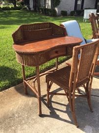 Wicker Desk Set