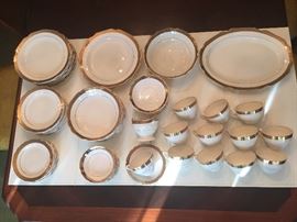 Stetson 22 K gold china set