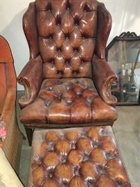 Beautiful vintage button leather office chair