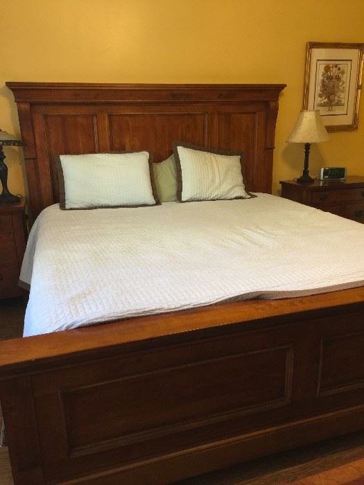  bed frame adjusts to king or king size
