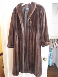 Women's full length mink coat, in fantastic condition. Recycle and save the world!