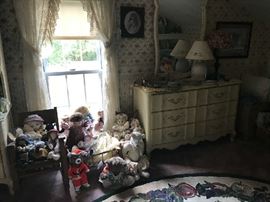 Provincial Style Bedroom Set, Dolls