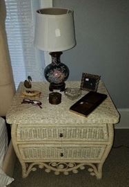 1 0f 2 Wicker Night Stands/Side Tables