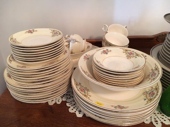 Antique China service from 1910-1920