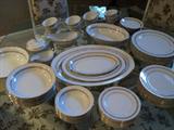 Fukayawa ARITA China Service for 8 (6 berrybowls and 7 saucers)