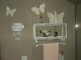 Wall Decor in Bathroom