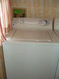 Large Capacity Washer in great condition