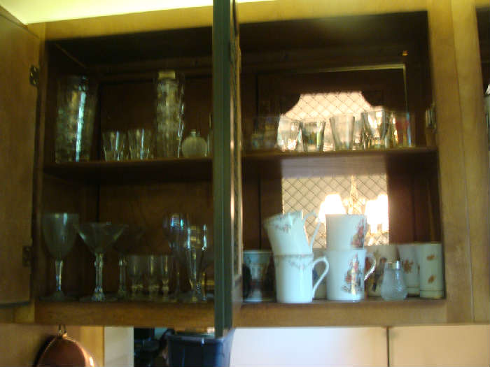kitchenware and more kitchenware, PLUS!!! We are calling it kitchenware because it is in the kitchen at the moment.