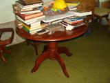 Beautiful antique round drop leaf table