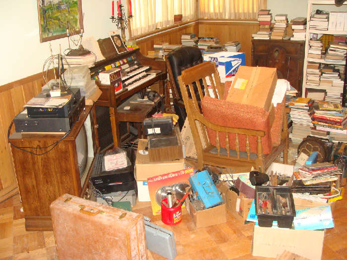 Vintage rocker, console tv, organ and a host of items to be sorted and identified