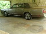 Vintage 1986 Lincoln Continental in great condition more information to follow