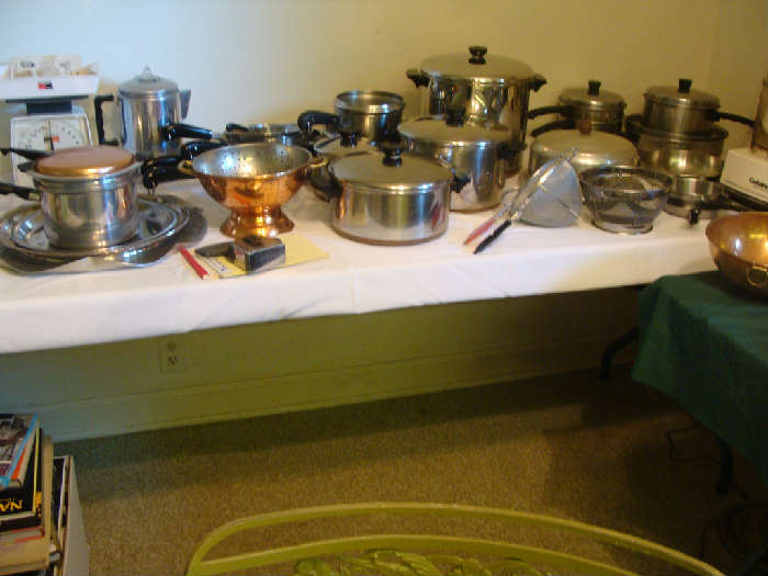 Cookware sets