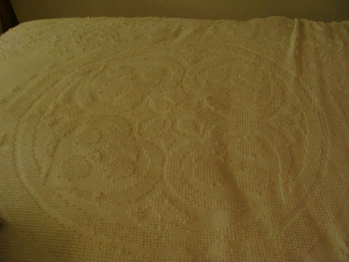Pattern of Chenille bedspread