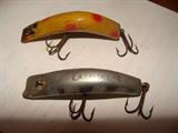 Vintage Fishing Lures 1940's/50's also some nice wooden poles and other tackle. See more pics of lures at the last part of the pictures