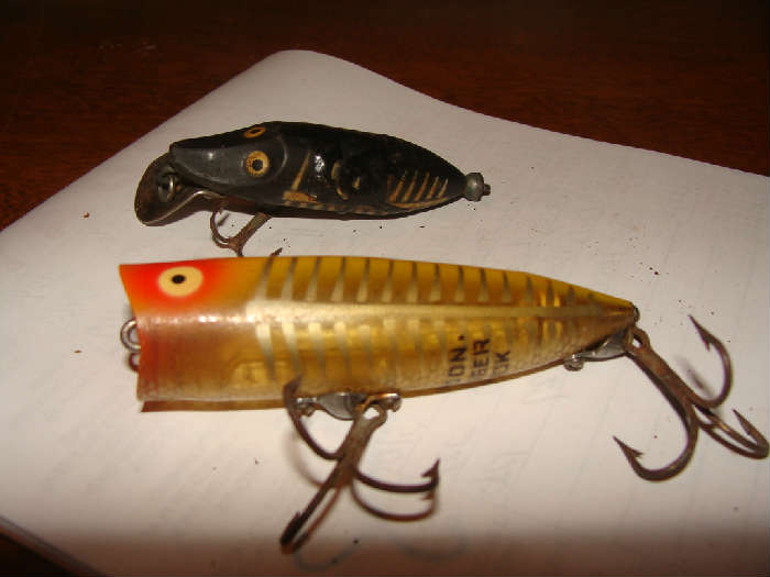 Vintage Fishing Lures 1940's/50's also some nice wooden poles and other tackle. See more pics of lures at the last part of the pictures