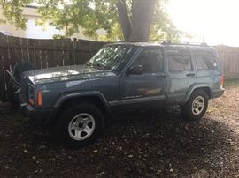1999 Jeep Cherokee Sport 147,000+ miles automatic $1500