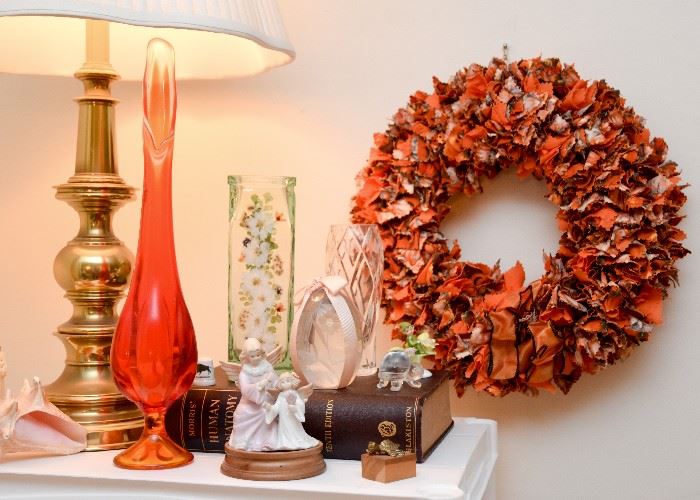 Brass Table Lamp, Orange Swung Glass Vase, Fall Wreath, Collectible Figurines & Glassware