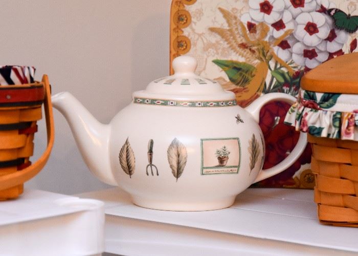 Garden Design Teapot