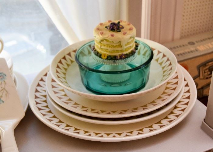 Vintage Dinnerware / Dishes, Teal Glass Bowl, Layer Cake Kitchen Timer
