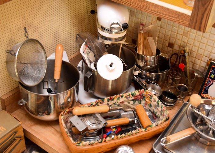 KitchenAid Stand Mixer, Kitchen Utensils