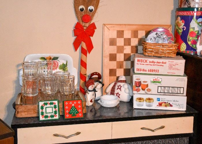Christmas & Holiday Decor, Chessboard, Kitchen Items