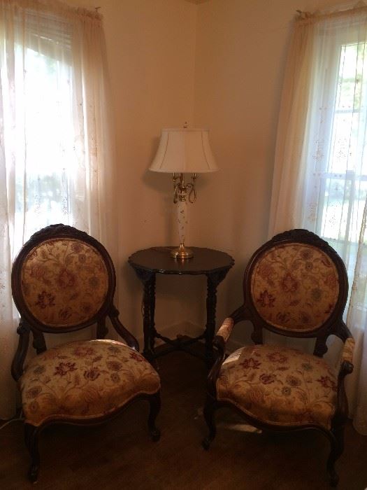 Antique chairs. New upholstery. Antique round table. Fabulous vintage floral lamp. 