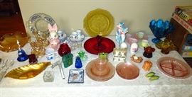 Depression Glass, salt & peppers