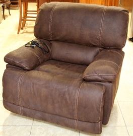 This recliner was purchased just 4 months ago and in excellent condition.