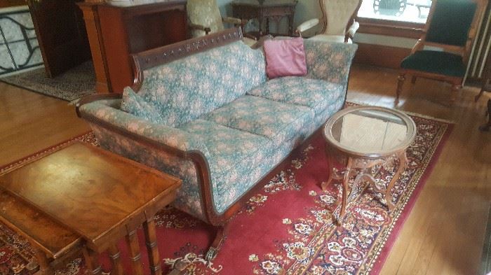Settee in wonderful Condition